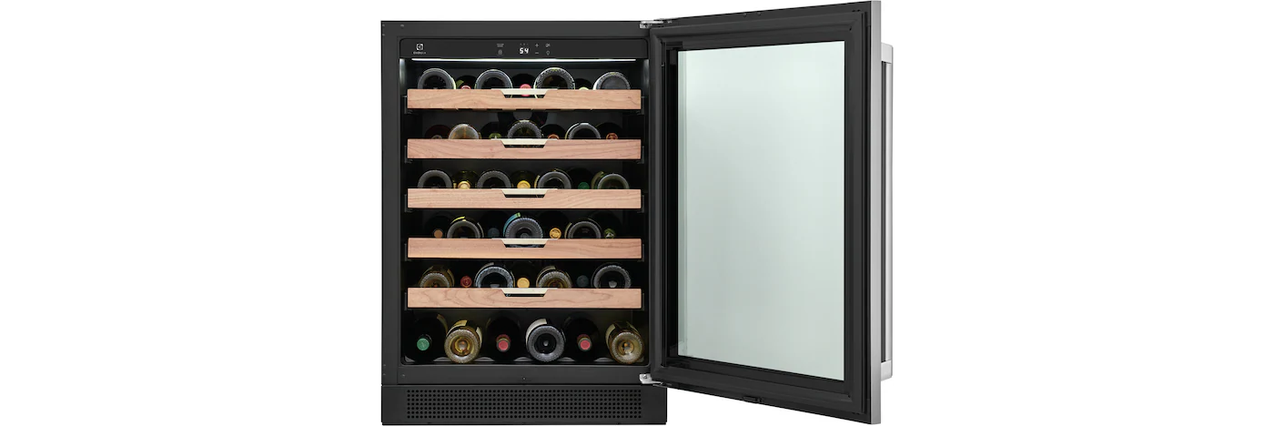 24'' Under-Counter Wine Cooler 41 Bottles - ELECTROLUX (EI24WC15VC)