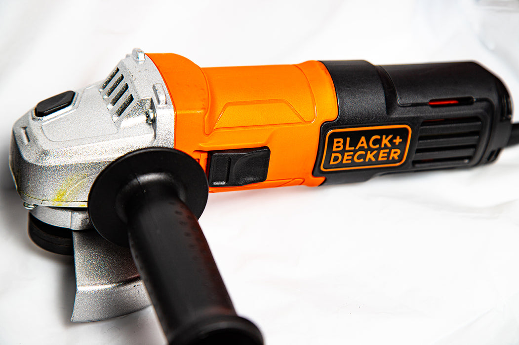 Esmerilidora (Grinder) - BLACK & DECKER (Incluye accesorios)(G650K5-B3)